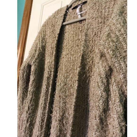 Teddy Bear - Picture 4 of 8